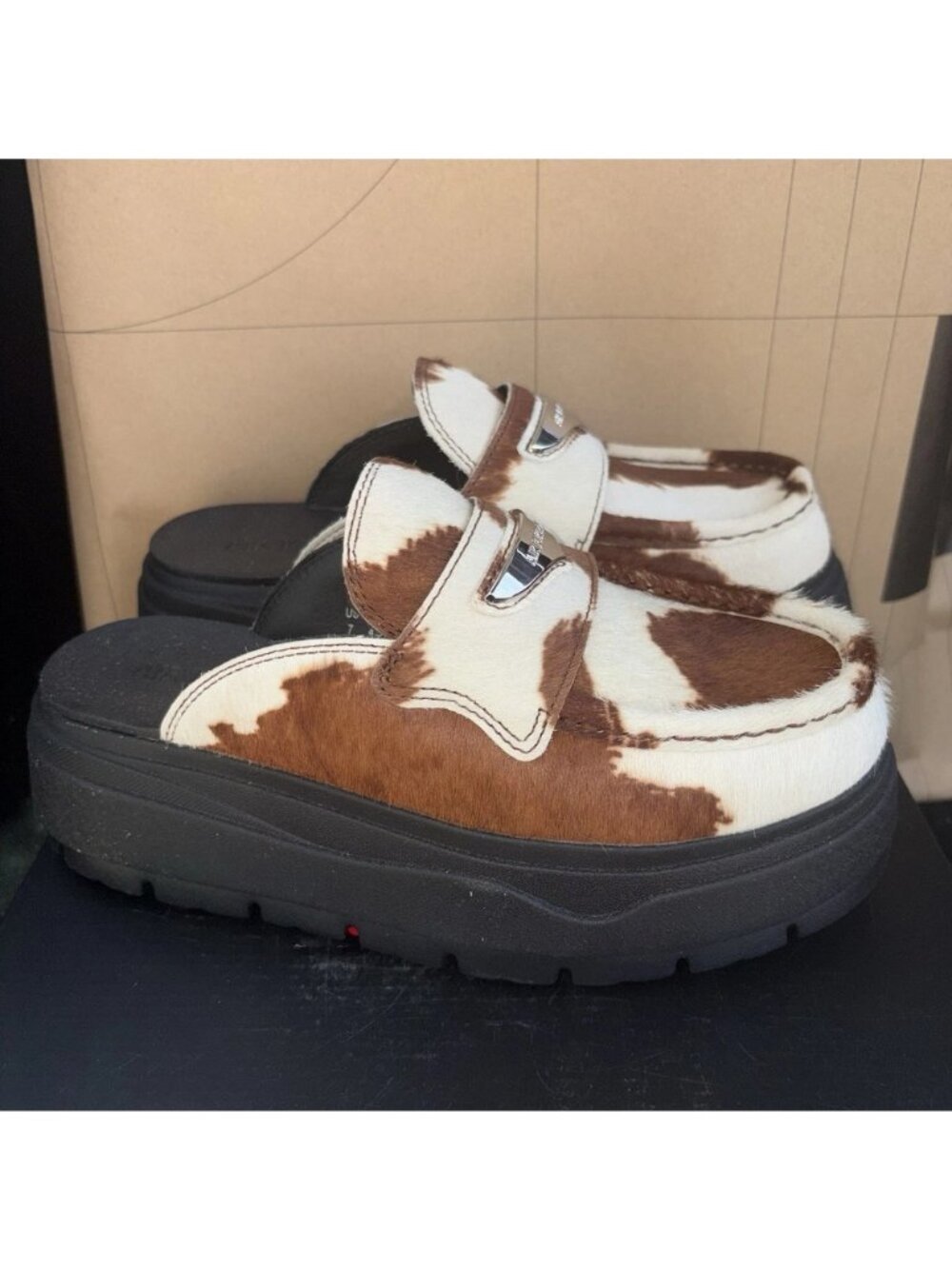 NEW Nike Air Jordan Mule 'Cow Print' IB1497-001 Women Size 7